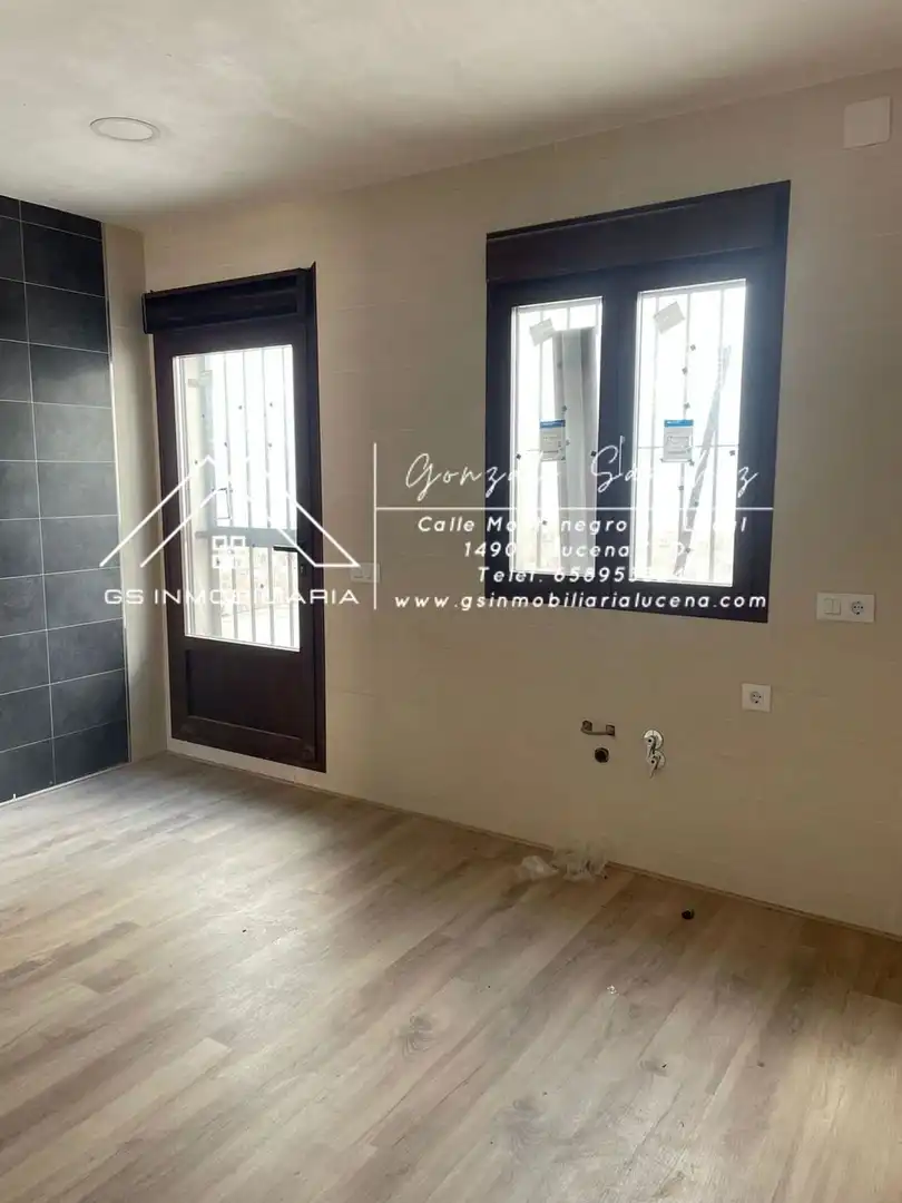 Casa adosada en venta en El Carmen - La Barrera