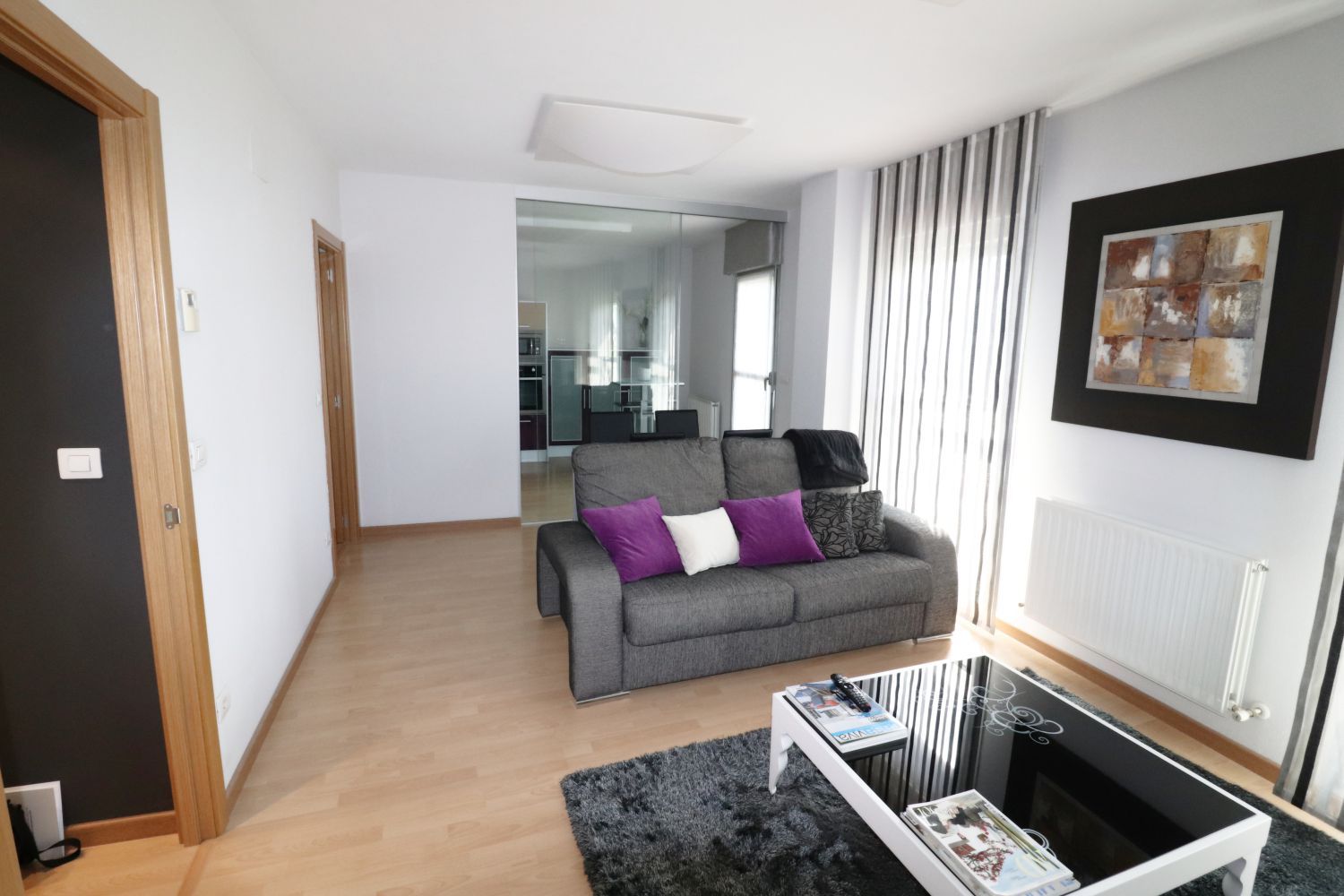 Sala d'estar de Pis en venda en Vitoria - Gasteiz amb Calefacció, Parquet i Terrassa