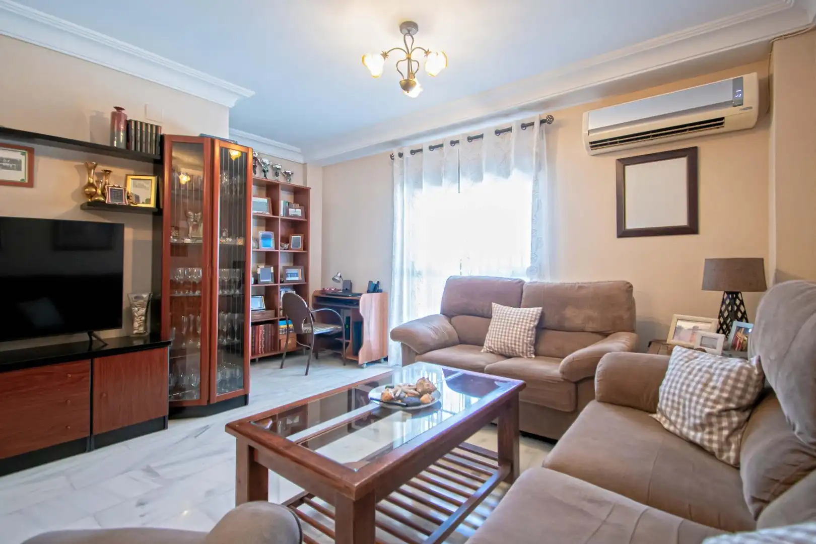 Piso con terraza en venta en Este - Alcosa- Torreblanca, imagen 5