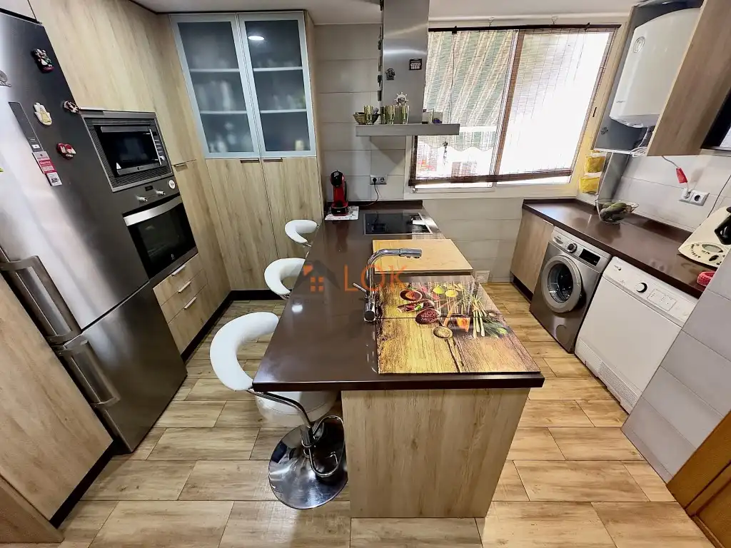 Kitchen of Flat for sale in Málaga  with Air Conditioner, Terrace and Furnished