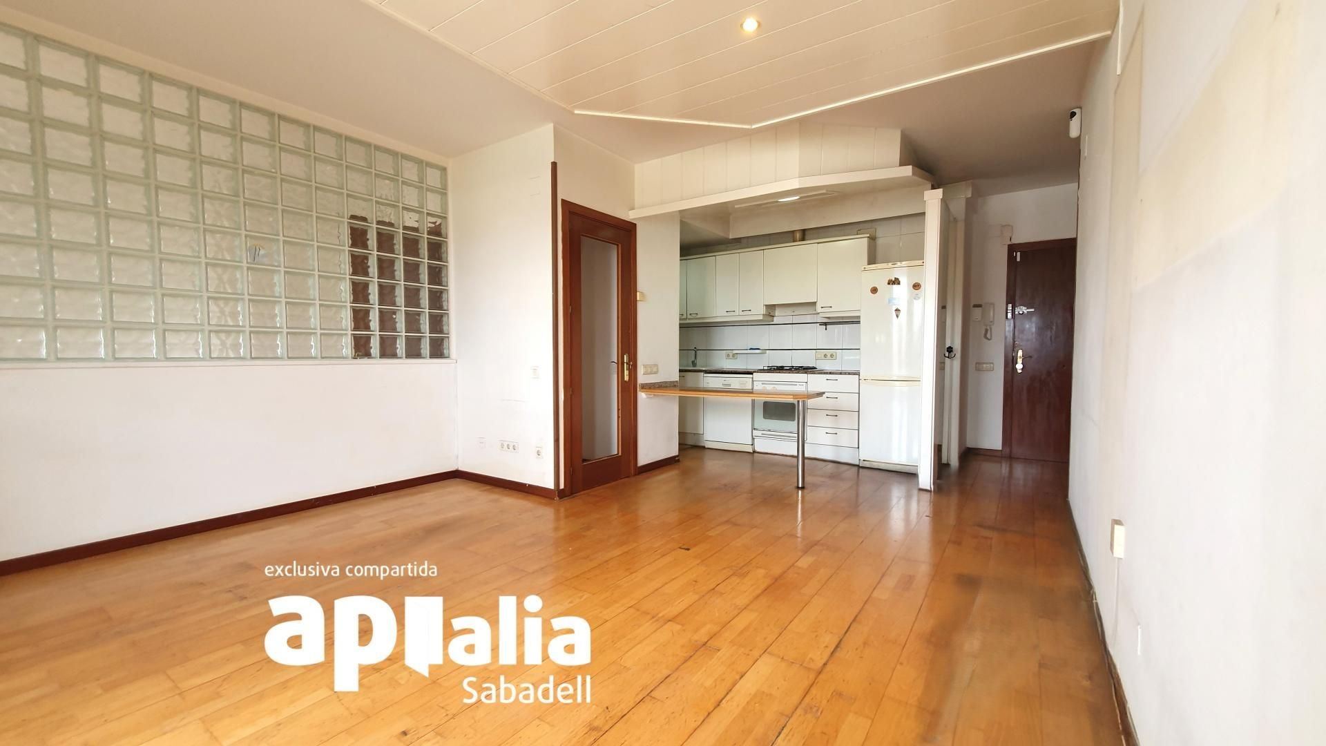 Bedroom of Flat for sale in Sabadell