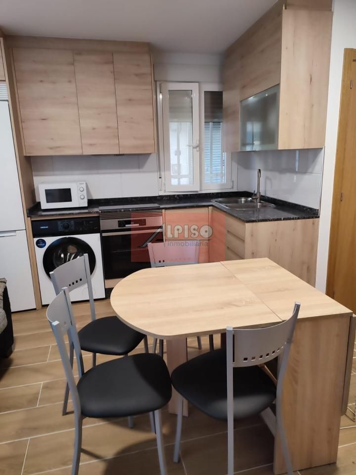 Kitchen of Single-family semi-detached for sale in Ourense Capital   with Heating, Private garden and Furnished