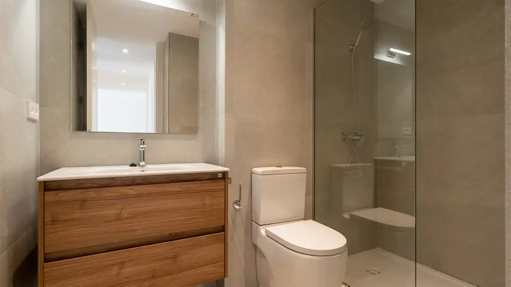 Badezimmer von Wohnungen zur Miete in  Palma de Mallorca mit Klimaanlage
