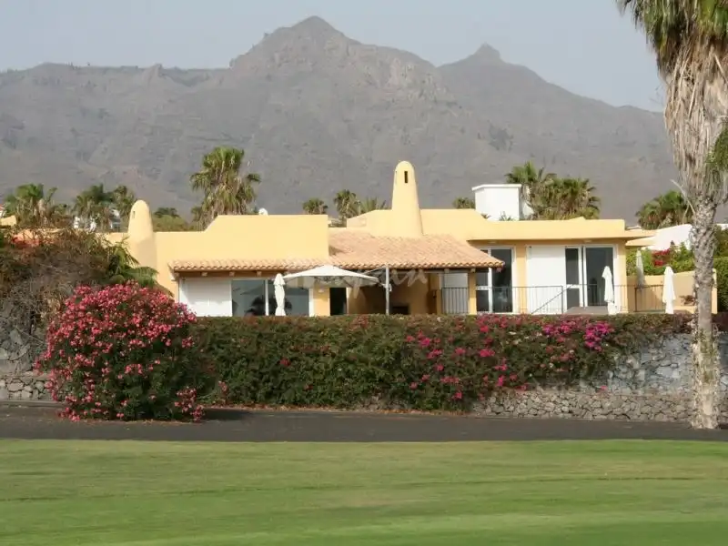 Apartamento en venta en La Caleta