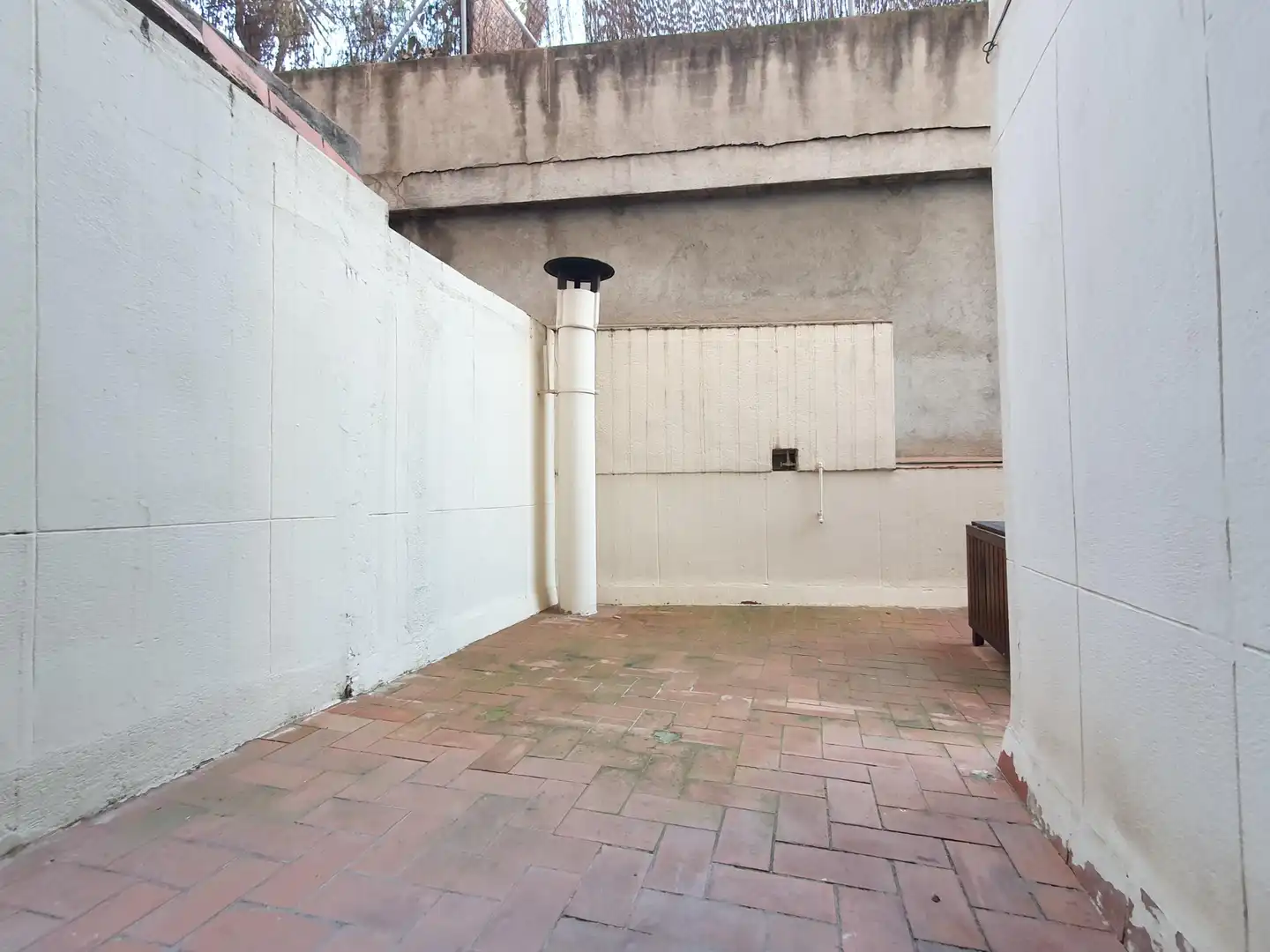 Terrasse von Wohnung zur Miete in Barcelona mit Parkett, Terrasse und Ofen