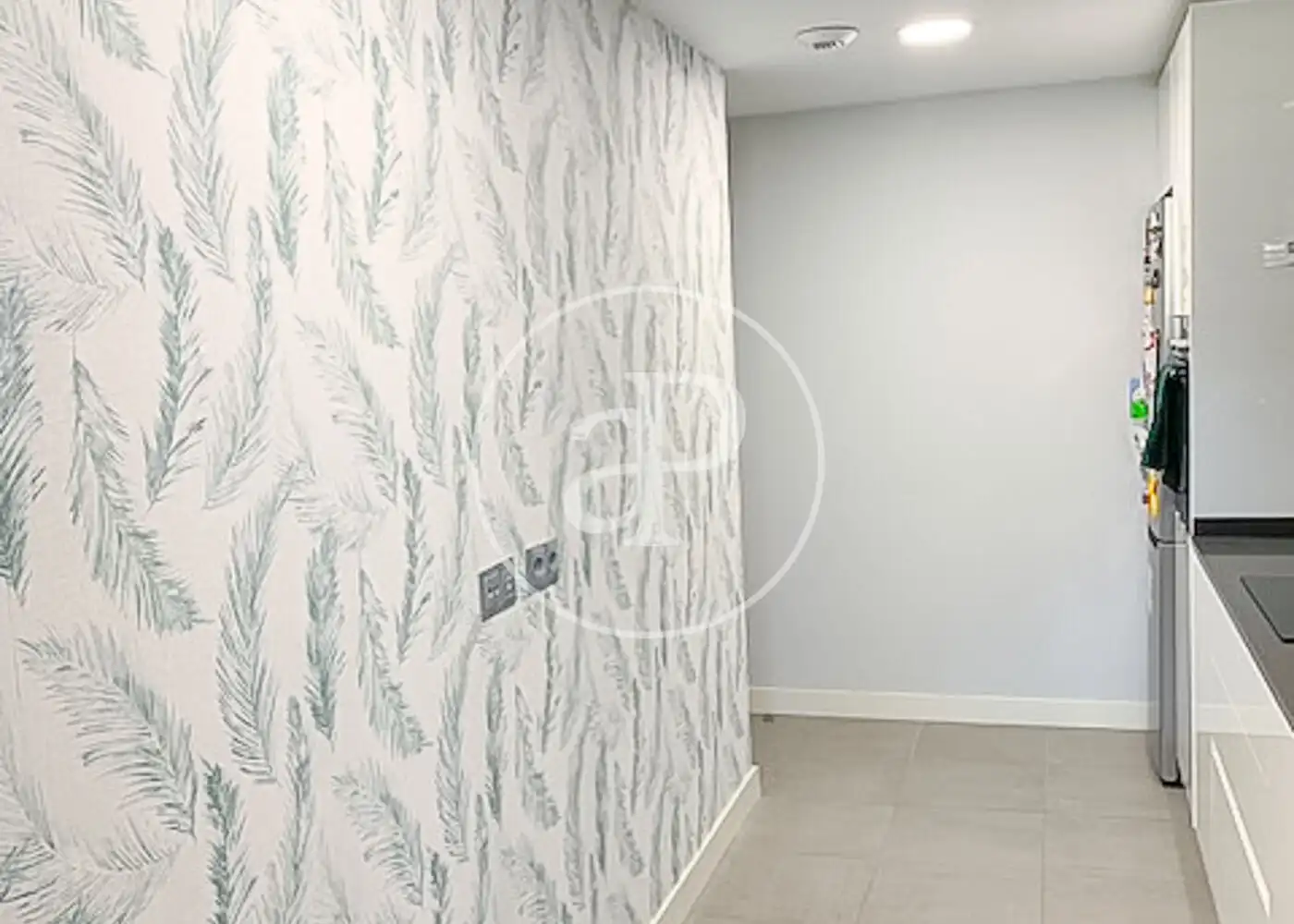 Wohnung zum Verkauf in Madrid mit Klimaanlage, Heizung und Privatgarten