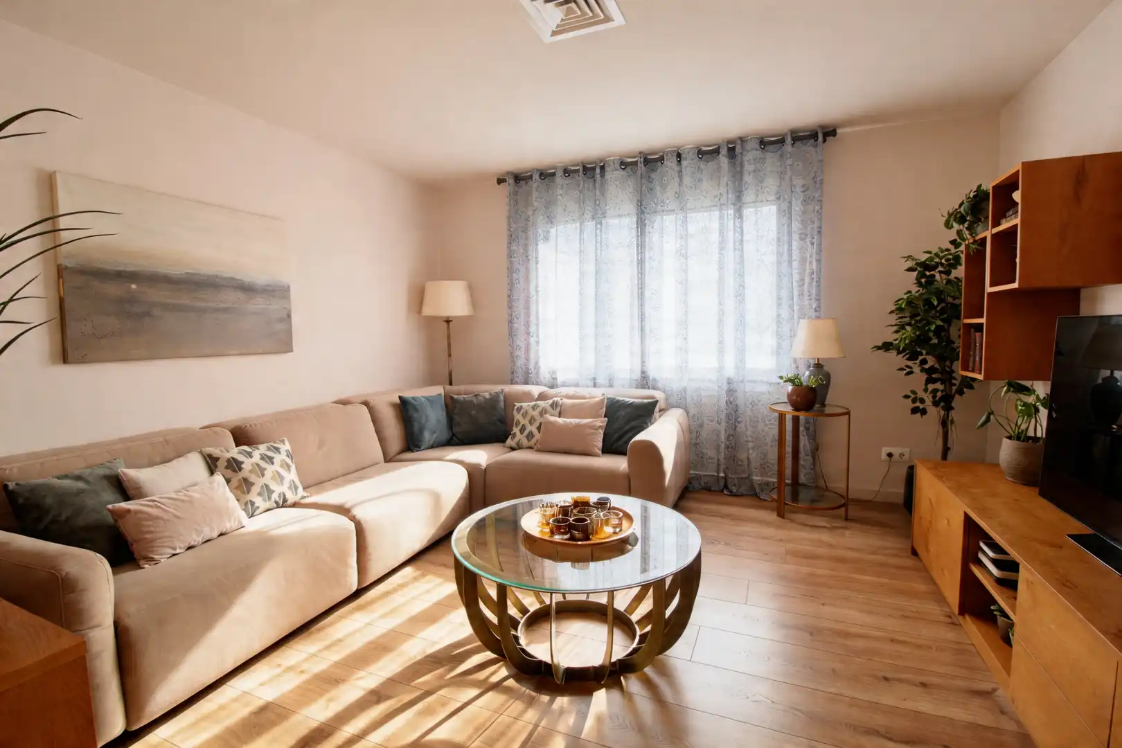 Sala d'estar de Pis en venda en Barcelona amb Aire condicionat, Parquet i Forn