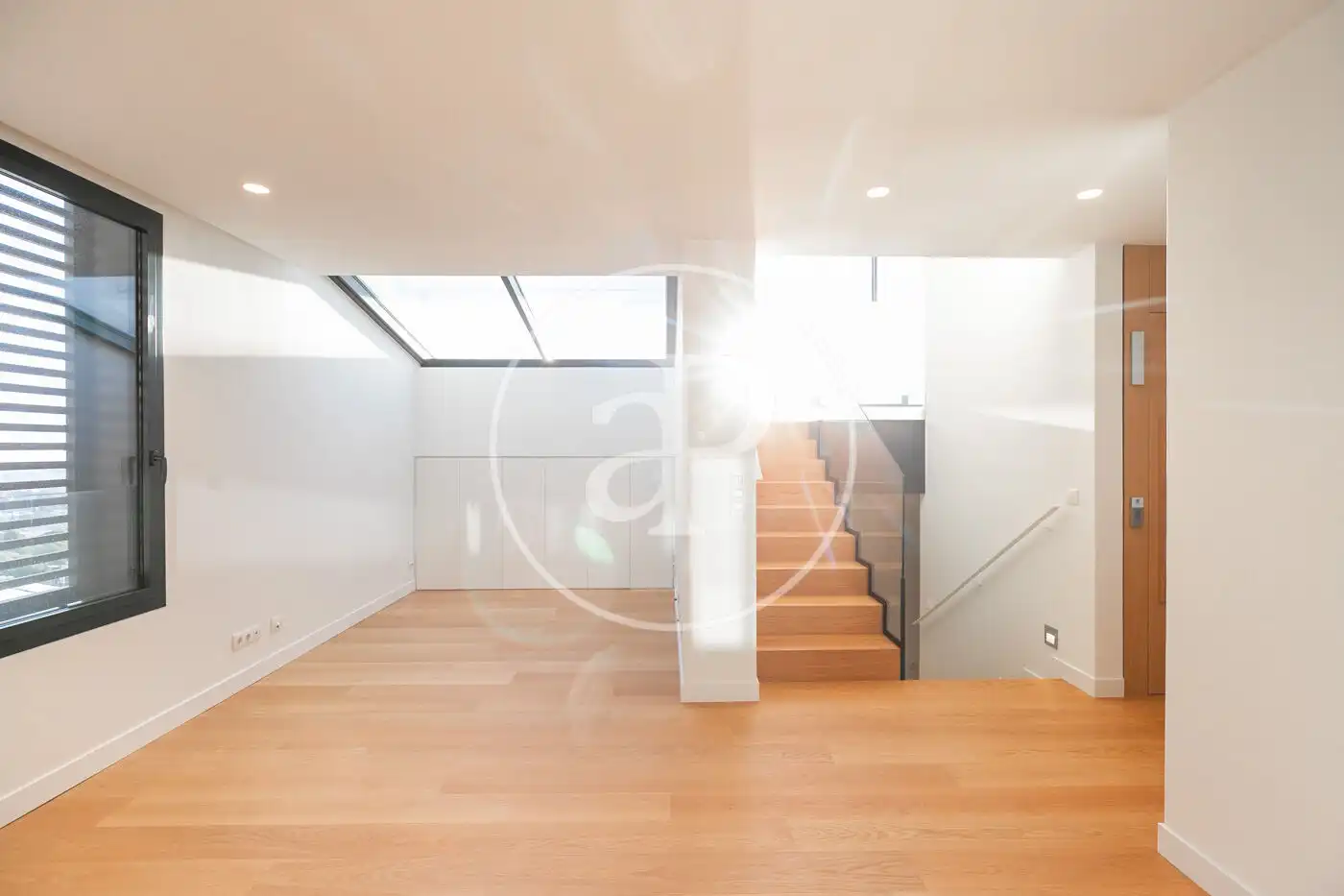 Flat for rent in Barcelona  with Air Conditioner, Heating and Private garden