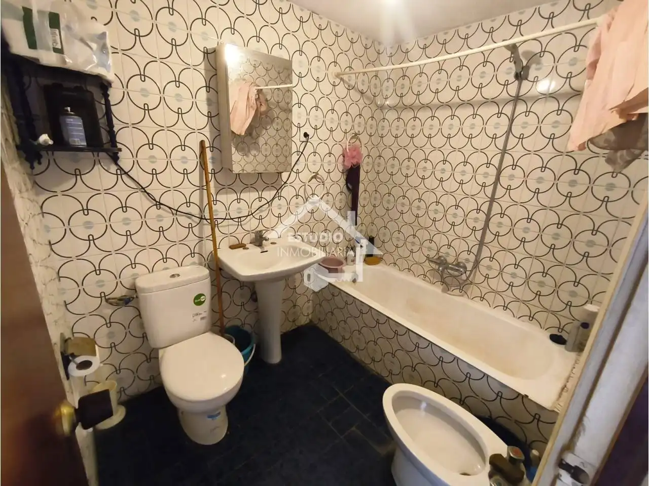 Baño de Piso en venta en Mendavia con Calefacción, Parquet y Terraza