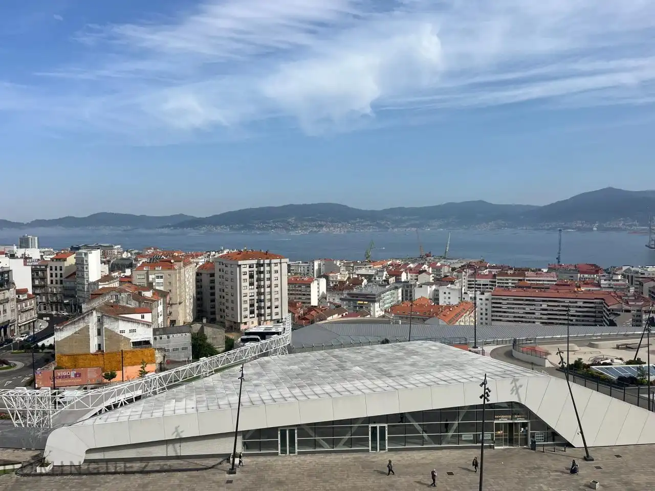 Vista exterior de Pis en venda en Vigo  amb Calefacció, Parquet i Terrassa