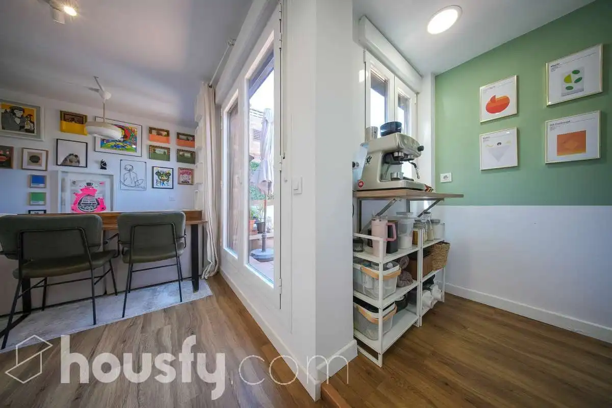 Cuina de Pis en venda en Madrid amb Aire condicionat, Calefacció i Terrassa