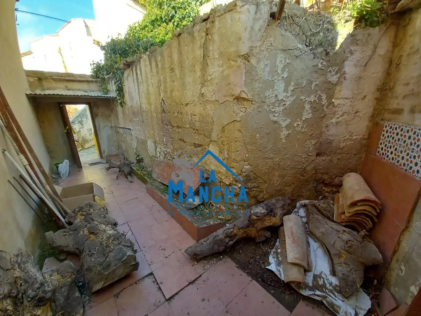 Garden of Houses for sale in Chinchilla de Monte-Aragón  with Furnished