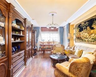 Sala d'estar de Pis en venda en  Almería Capital amb Aire condicionat i Parquet