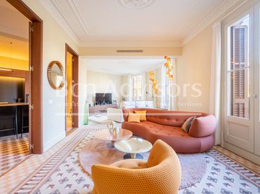 Piso con balcón en venta en Carrer de Girona