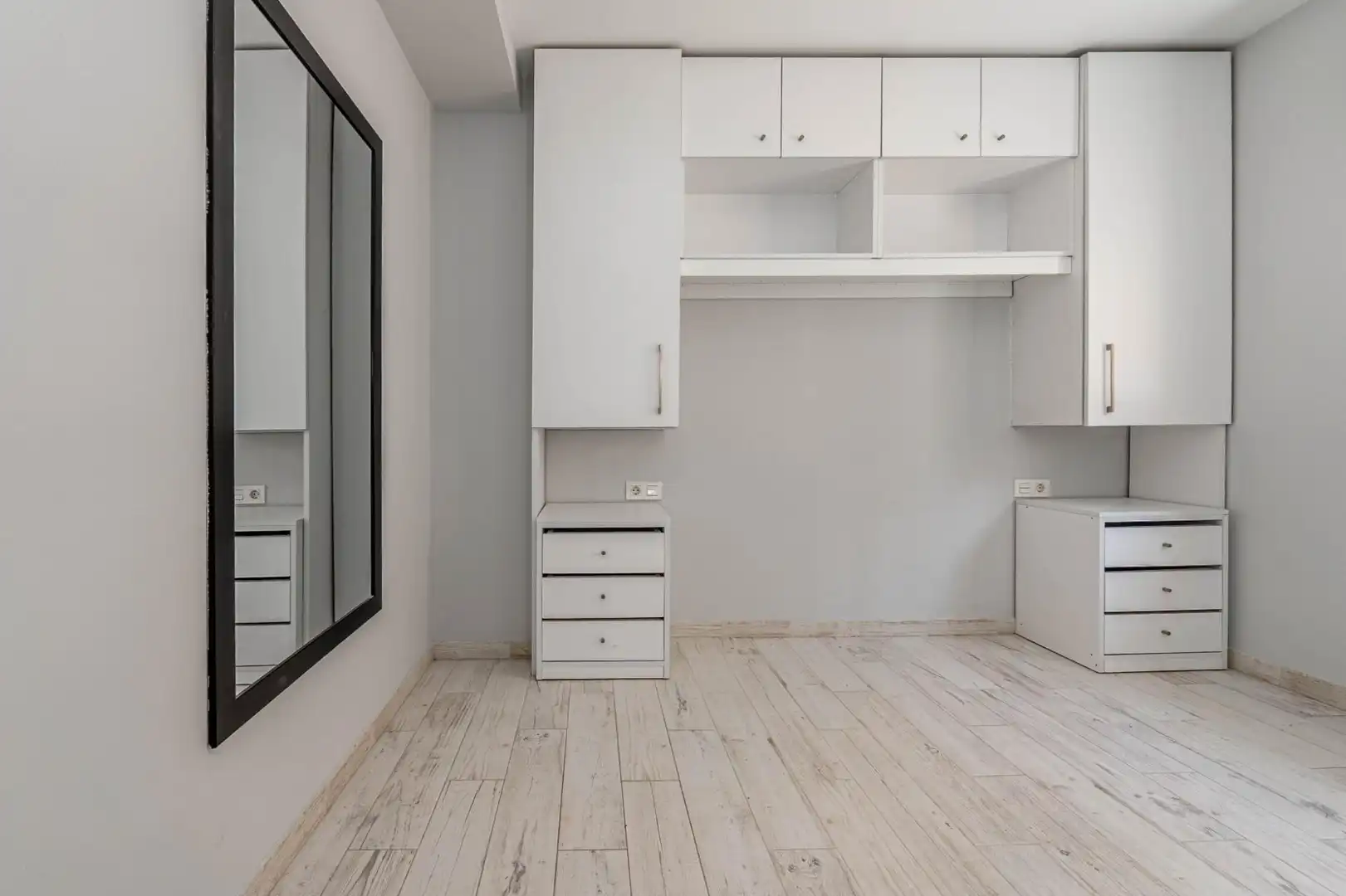Schlafzimmer von Wohnung zur Miete in Granada mit Klimaanlage, Heizung und Möbliert