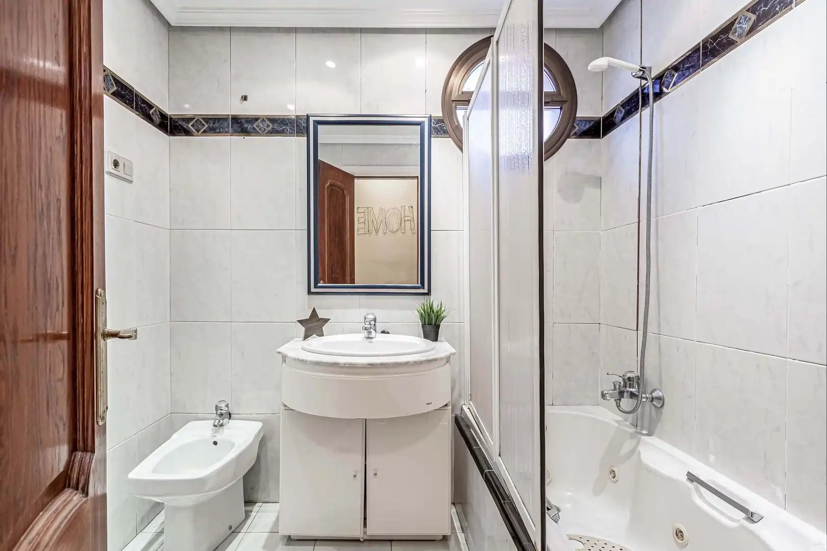 Bathroom of Flat for sale in Majadahonda  with Heating, Terrace and Storage room