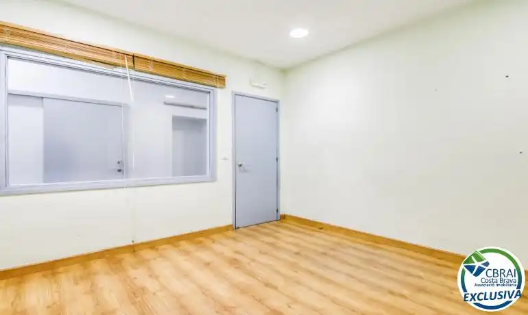 Business premises for sale in Carrer del Doctor Alexander Fleming, imagen 13