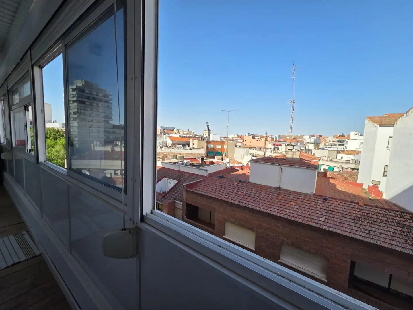 Piso con terraza en venta en Calle CIRUELA 4, imagen 5