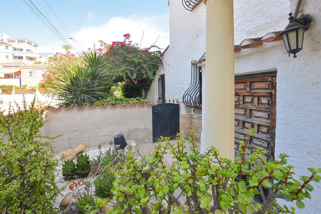 Garden of Houses for sale in Águilas  with Air Conditioner, Private garden and Storage room