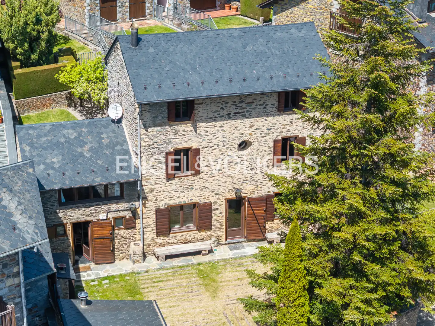 Vista exterior de Casa o chalet en venta en Bolvir con Calefacción, Jardín privado y Parquet