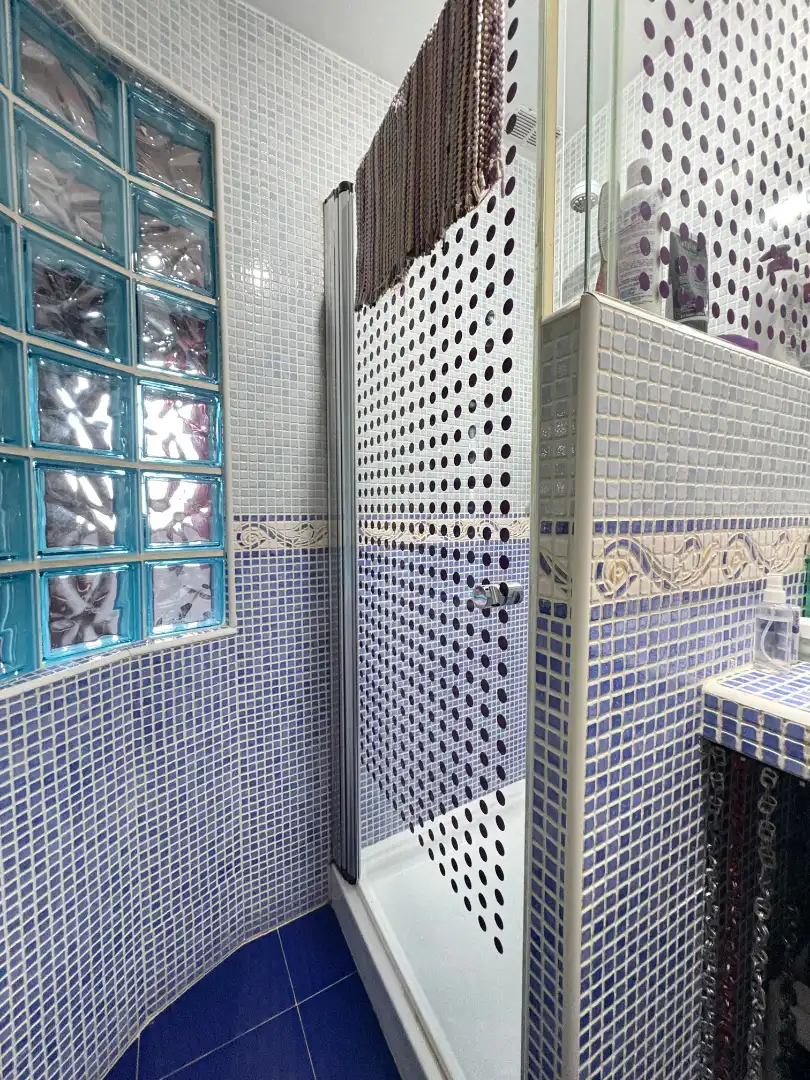 Bathroom of Houses for rent in Plasencia  with Air Conditioner, Heating and Furnished