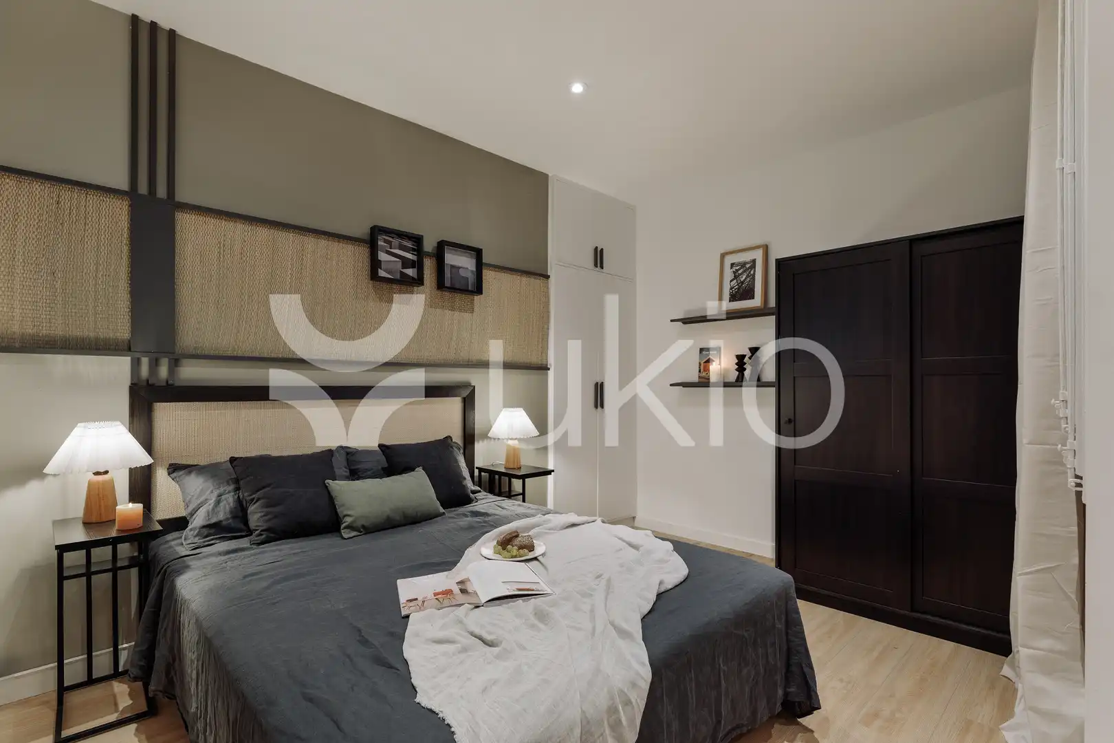 Habitación de Apartamento de alquiler en Barcelona con Aire acondicionado, Calefacción y Amueblado