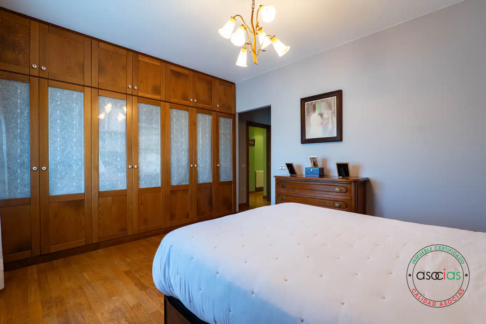 Dormitori de Casa o xalet en venda en Gijón  amb Calefacció, Parquet i Terrassa