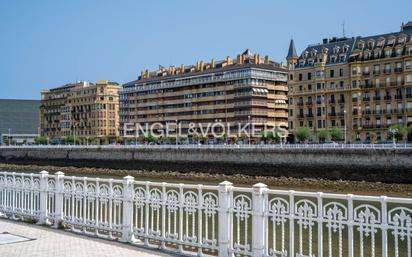 Vista exterior de Apartament en venda en Donostia - San Sebastián 