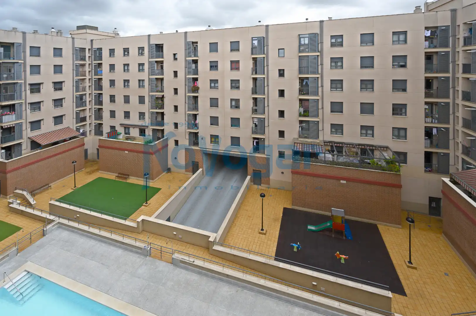 Exterior view of Flat for sale in Móstoles  with Air Conditioner, Heating and Parquet flooring