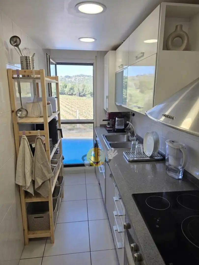 Küche von Wohnung zum Verkauf in Calafell mit Klimaanlage, Heizung und Privatgarten