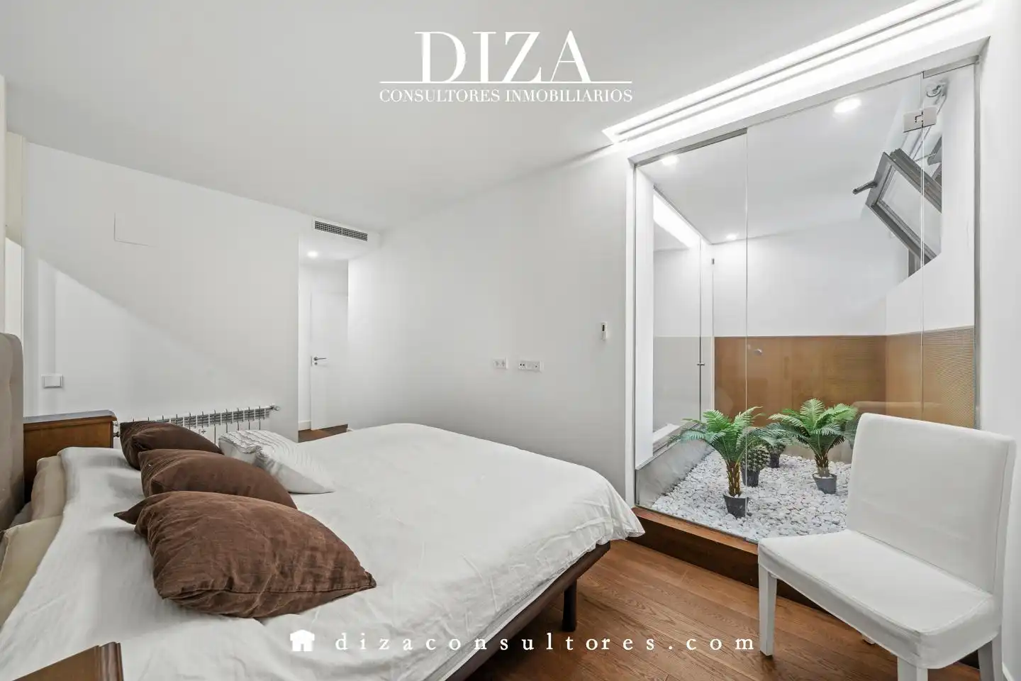 Habitación de Dúplex de alquiler en Madrid con Aire acondicionado y Amueblado