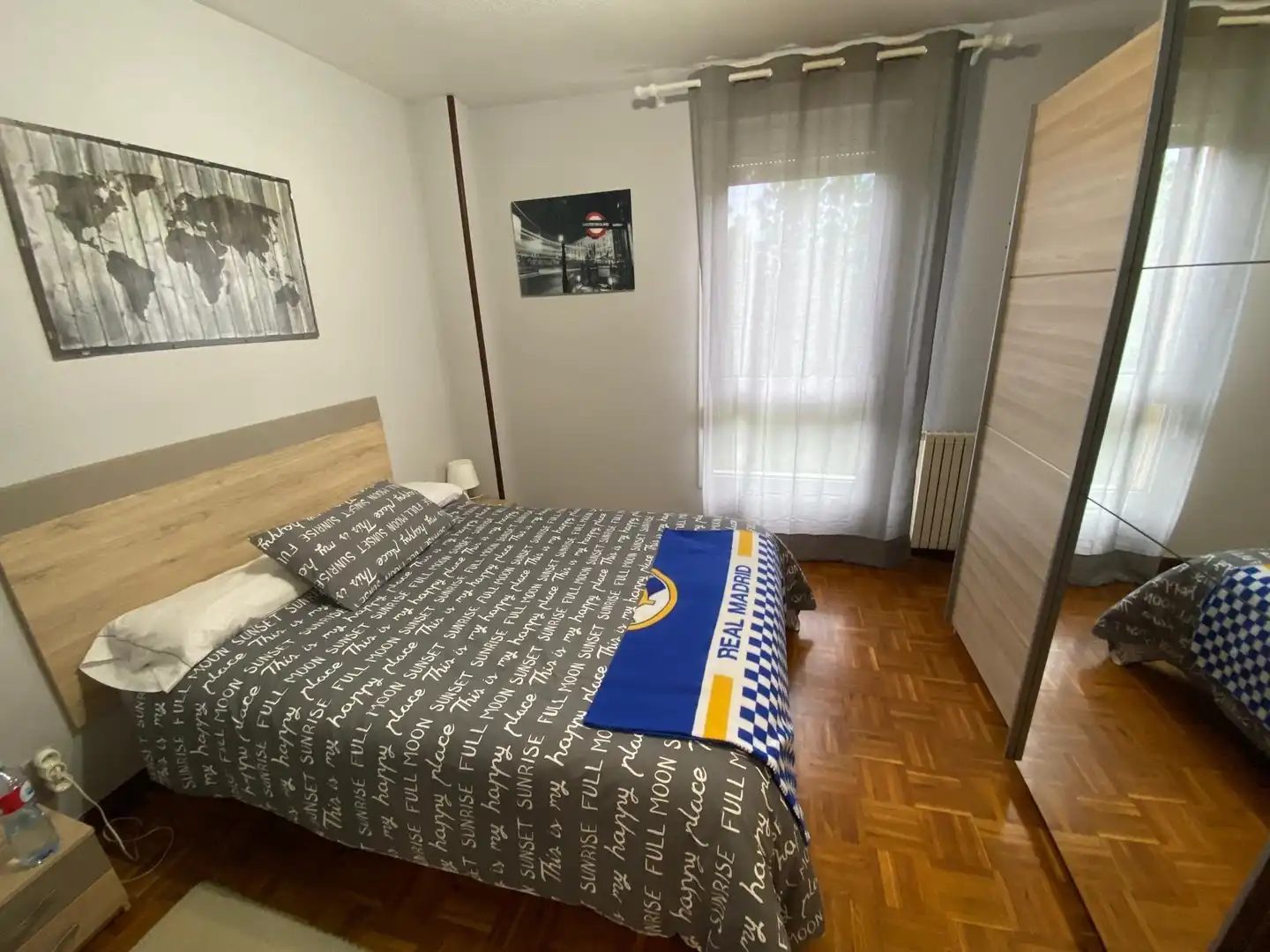 Dormitori de Pis de lloguer en Santander amb Calefacció, Moblat i Balcó
