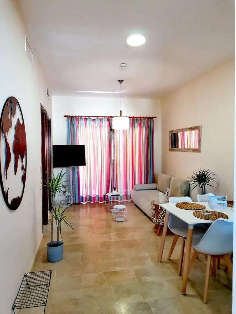 Sala de estar de Piso en venta en Manilva con Aire acondicionado, Terraza y Amueblado