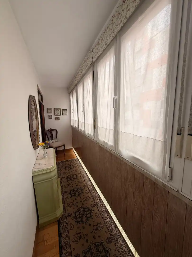 Pis en venda en Oviedo  amb Calefacció, Terrassa i Traster