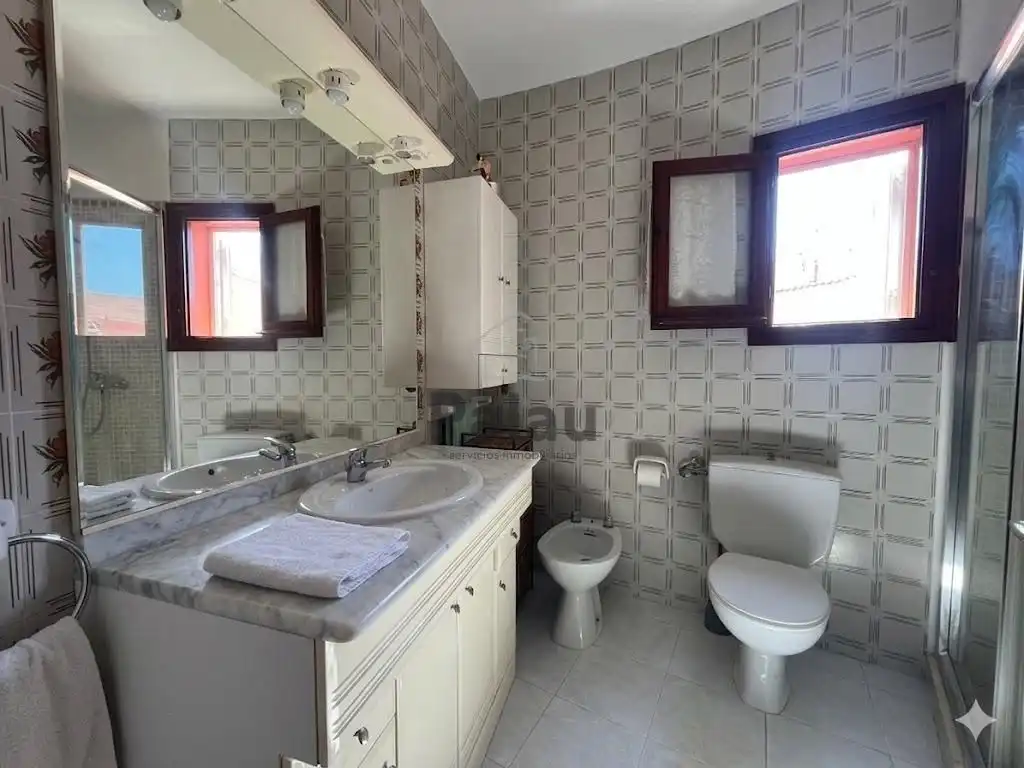 Bany de Casa o xalet en venda en Ciutadella de Menorca amb Jardí privat, Terrassa i Traster