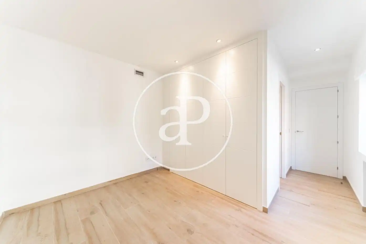 Schlafzimmer von Wohnung zur Miete in Madrid mit Klimaanlage, Heizung und Abstellraum