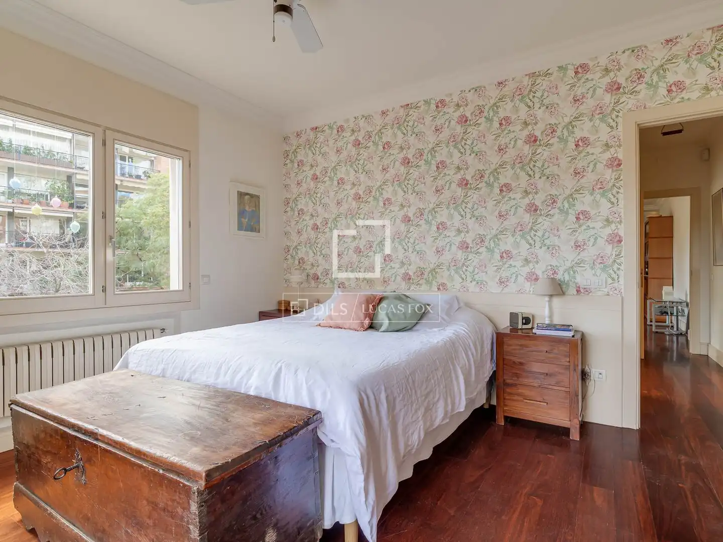 Schlafzimmer von Wohnung zum Verkauf in Barcelona mit Klimaanlage, Heizung und Privatgarten