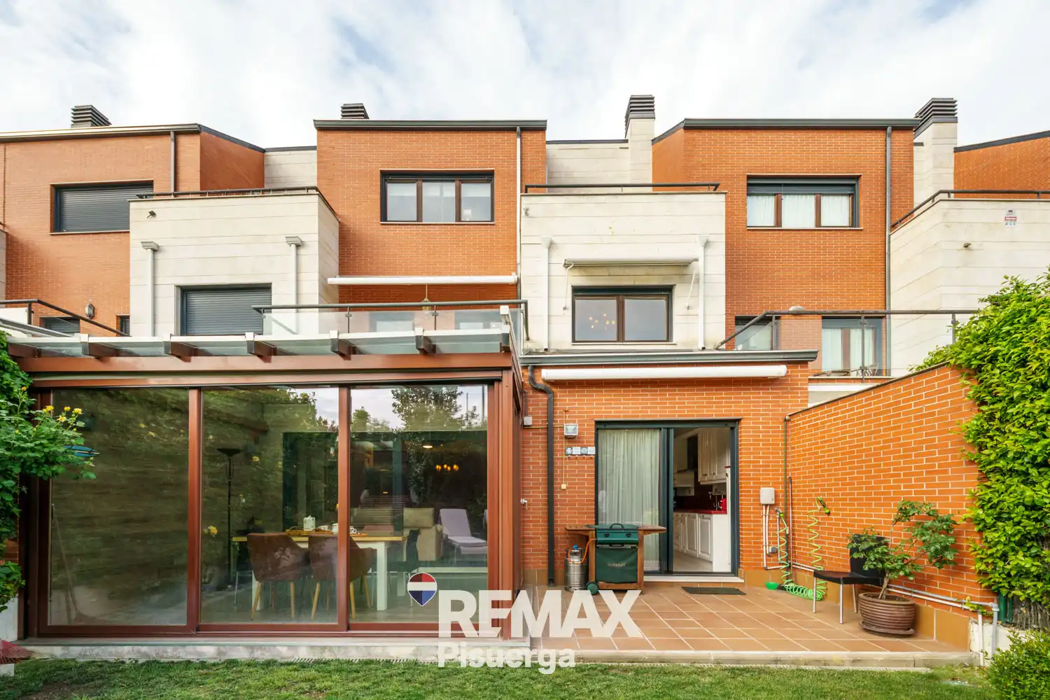 Vista exterior de Casa o chalet en venta en Valladolid con Aire acondicionado, Jardín privado y Terraza