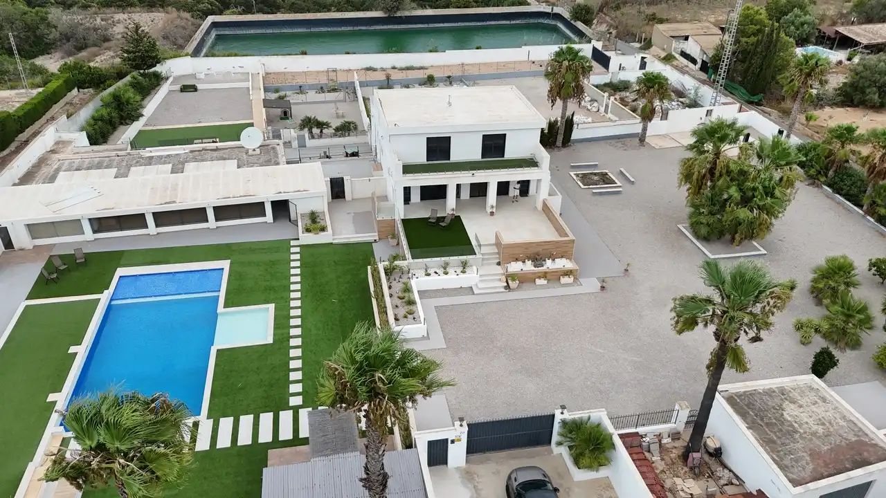 House for sale in Los Montesinos