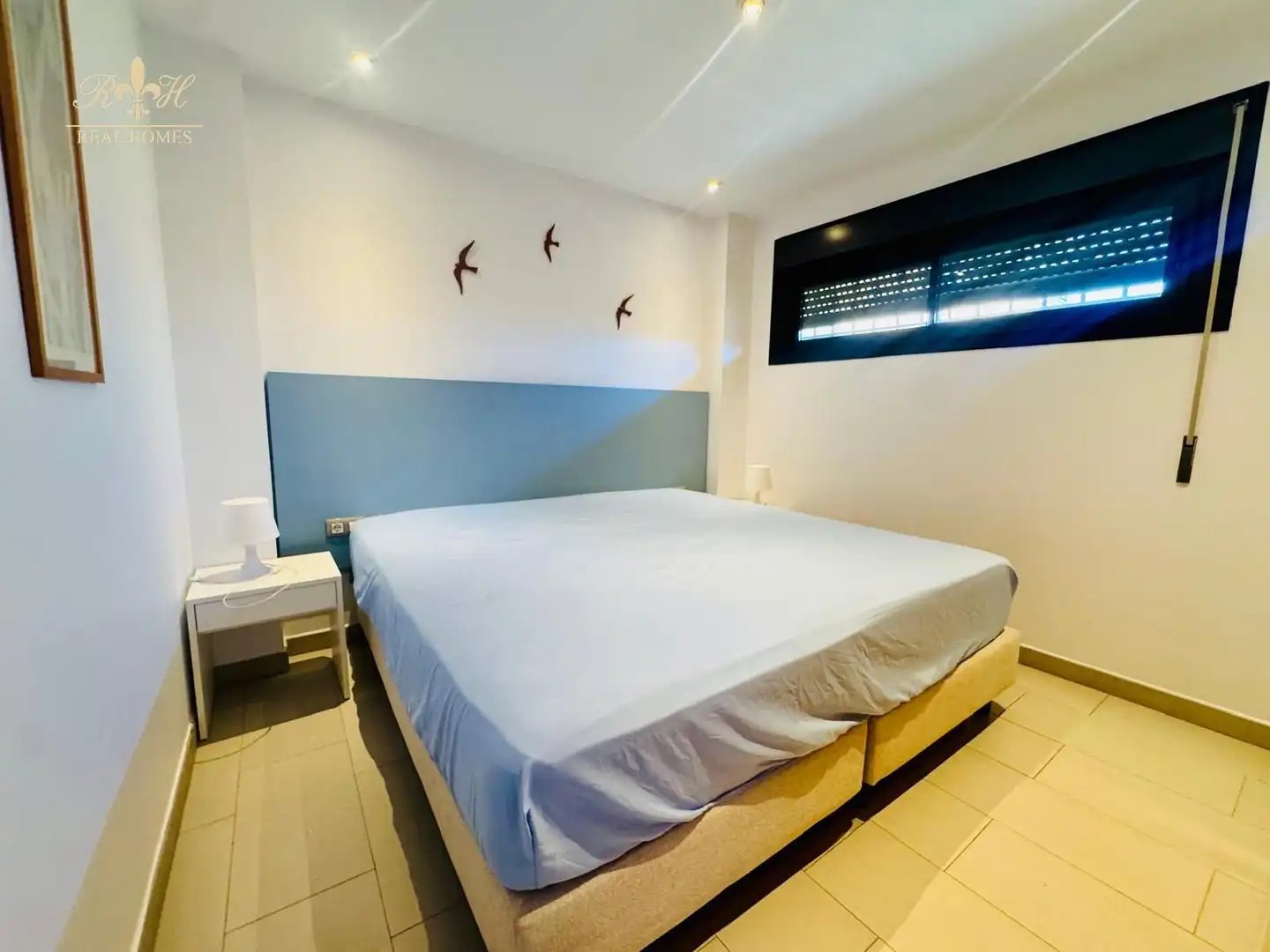 Schlafzimmer von Dachboden zur Miete in L'Alfàs del Pi mit Klimaanlage, Terrasse und Schwimmbad