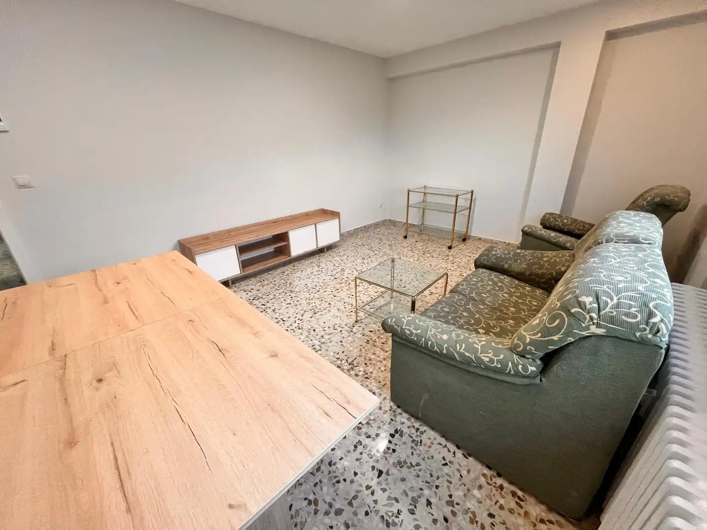 Sala d'estar de Pis de lloguer en Zaragoza amb Aire condicionat, Calefacció i Moblat