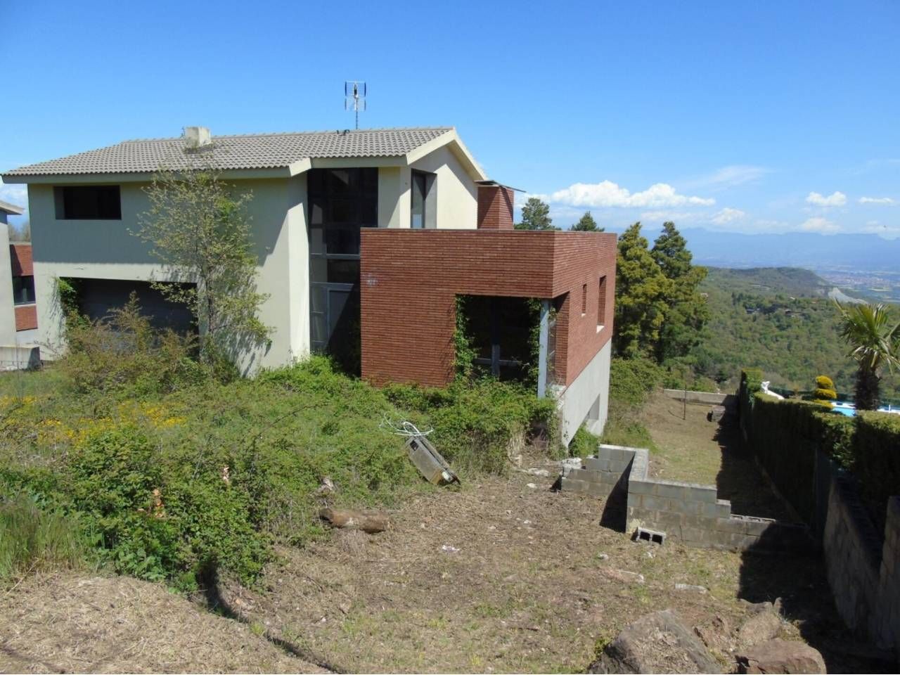 Exterior view of House or chalet for sale in Muntanyola  with Private garden, Terrace and Swimming Pool