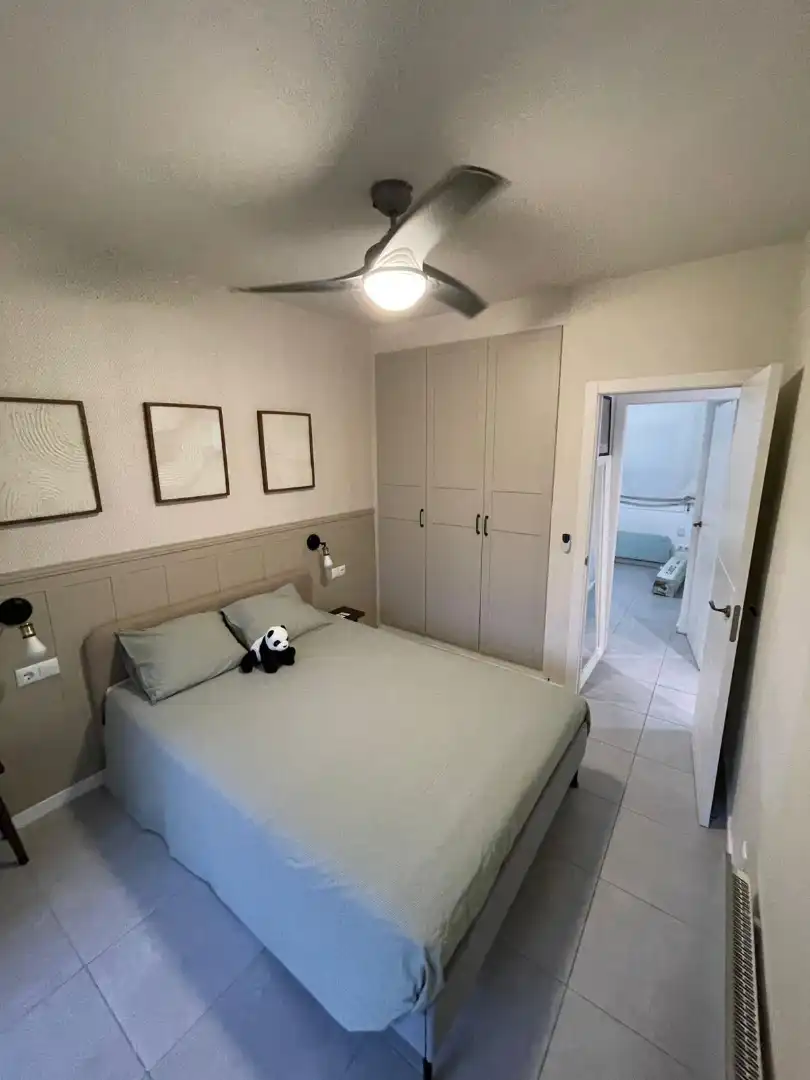 Schlafzimmer von Wohnungen zur Miete in Castelldefels mit Klimaanlage, Heizung und Terrasse