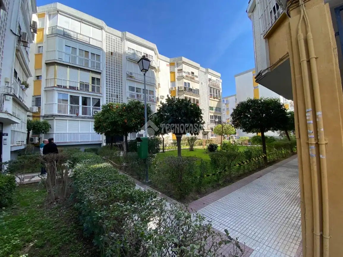 Exterior view of Flat for sale in Sevilla