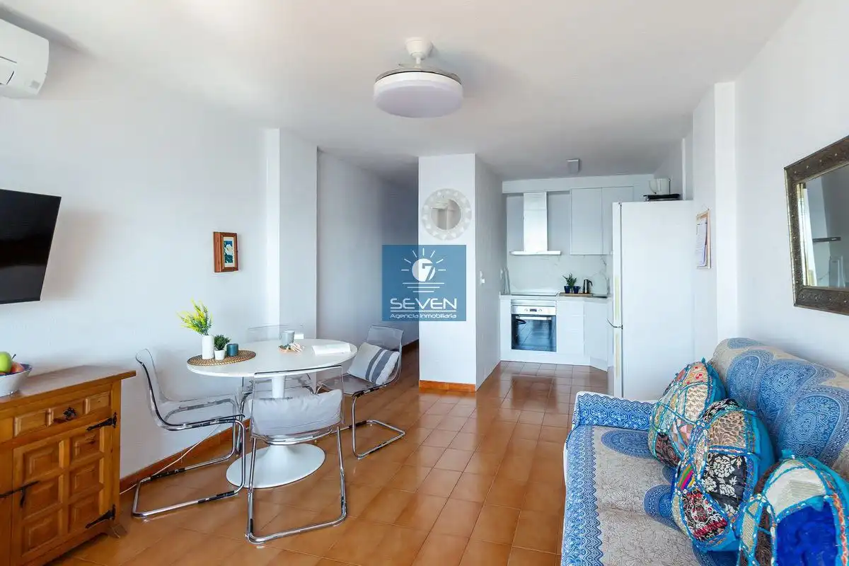 Sala d'estar de Apartament de lloguer en Almuñécar amb Aire condicionat, Calefacció i Terrassa
