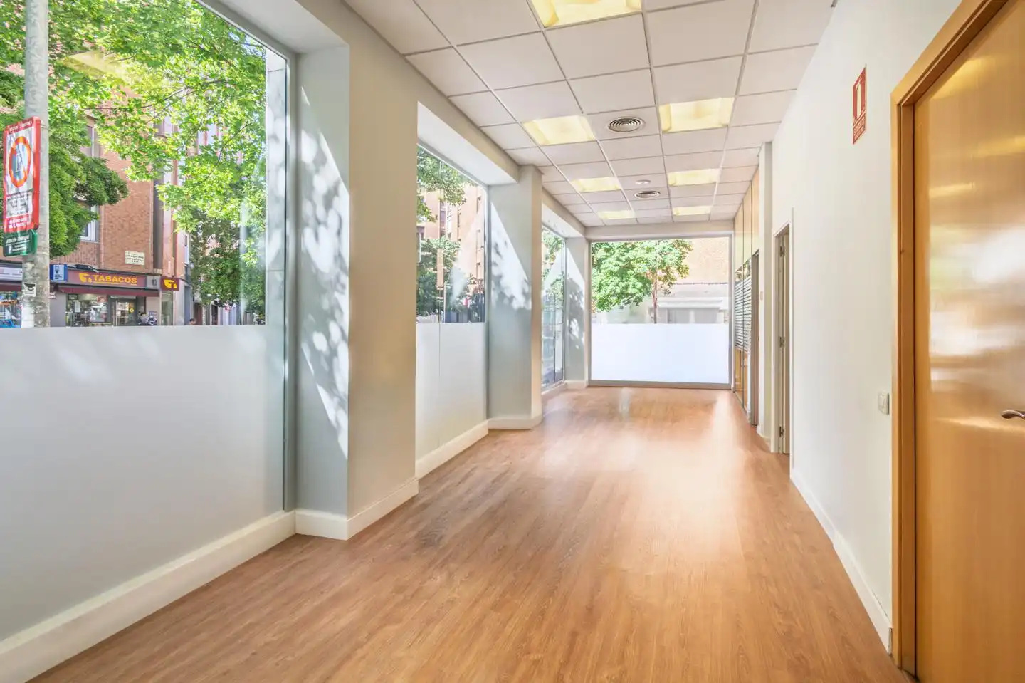 Commercial properties for rent in  Pamplona / Iruña  with Air Conditioner