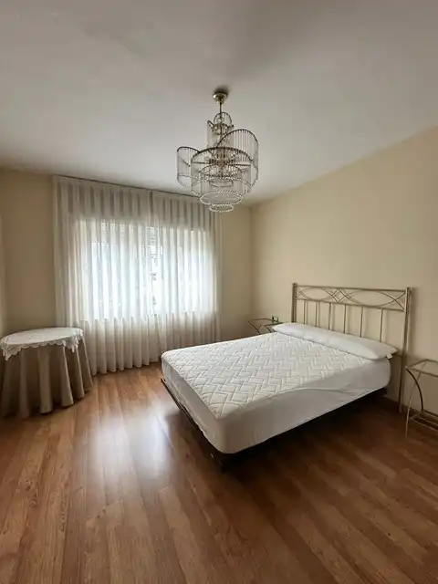 Habitación de Piso de alquiler en Avilés con Amueblado