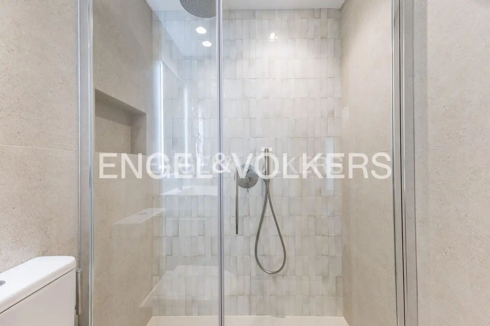 Baño de Piso en venta en Barcelona con Aire acondicionado, Calefacción y Parquet