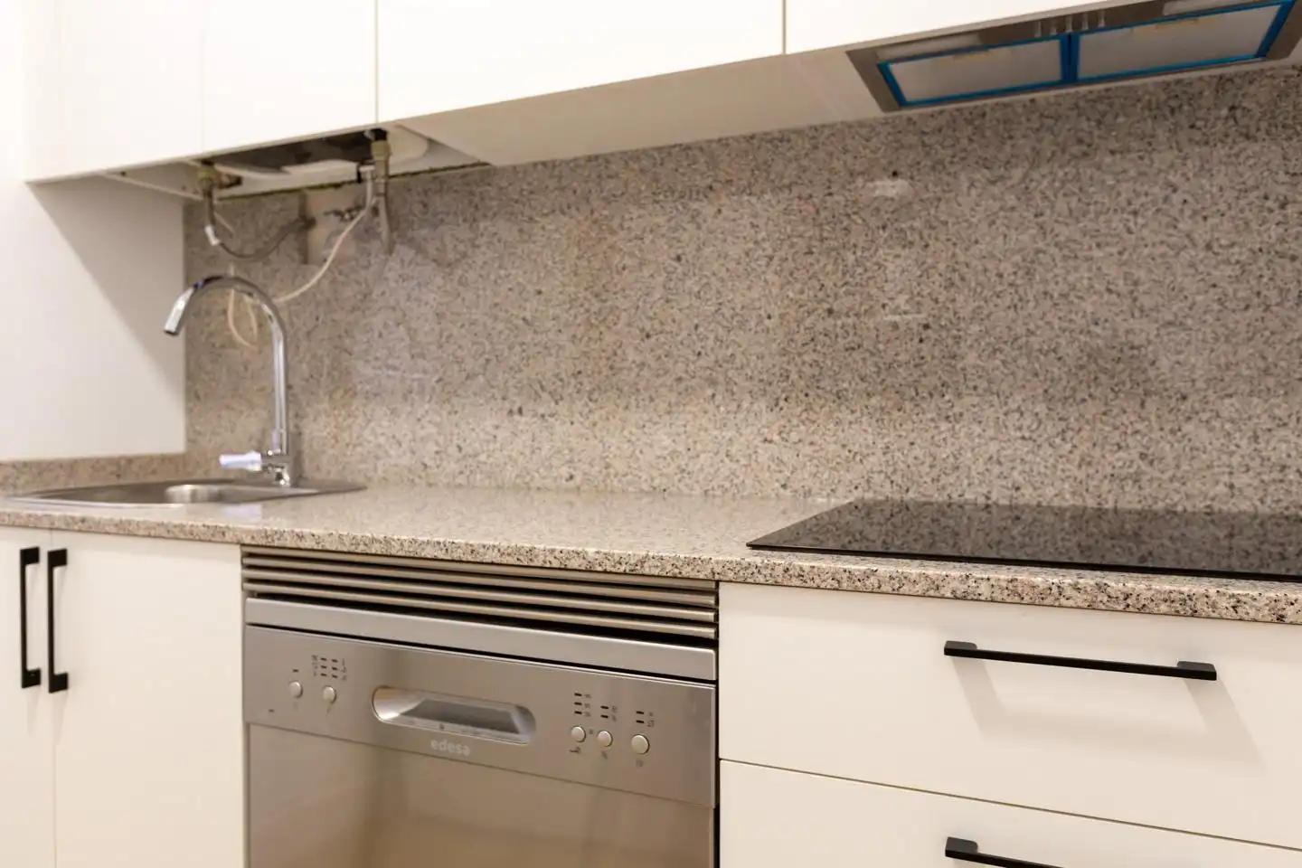 Cocina de Piso para compartir en A Coruña Capital  con Calefacción