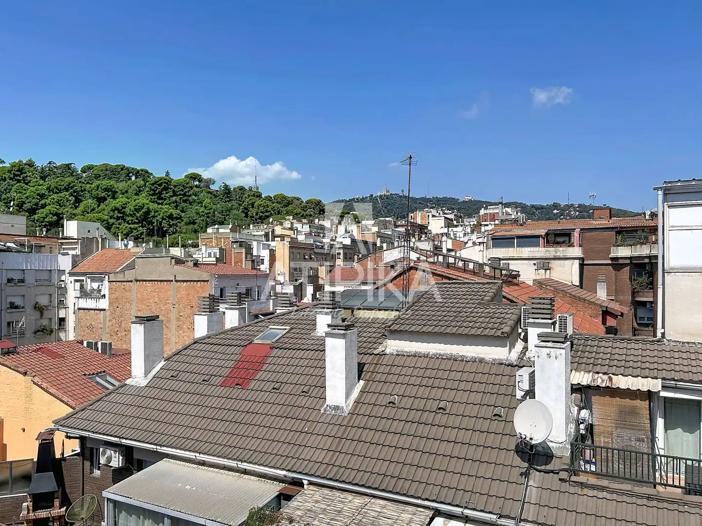 Außenansicht von Dachboden zur Miete in Barcelona mit Klimaanlage, Heizung und Terrasse